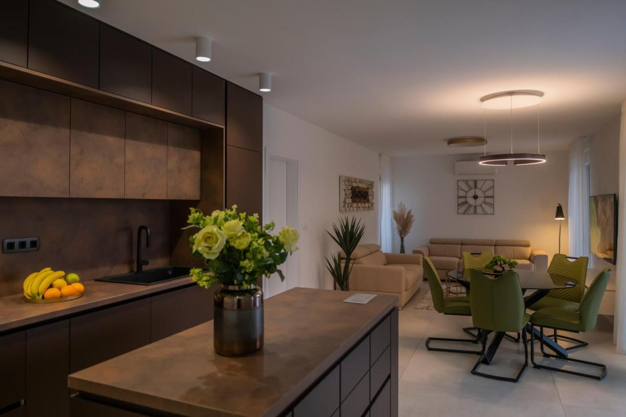 Villa Magna Luxury Apartments Murter Extérieur photo